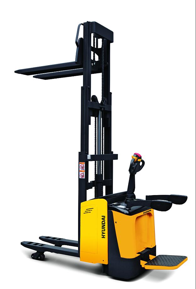 電動(dòng)堆高車(chē)M